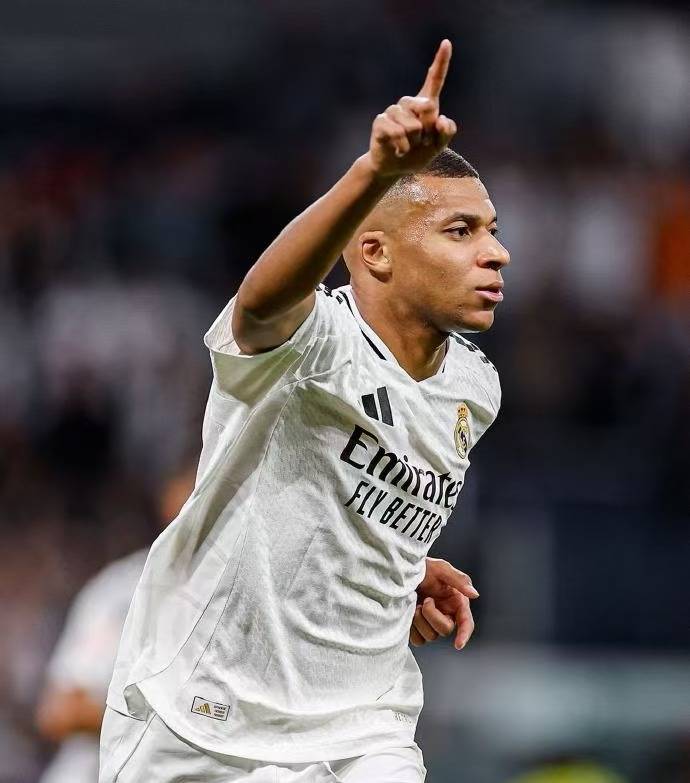 姆巴佩新星出色防守表现惊艳，美国队未来可期！的简单介绍-官方网站