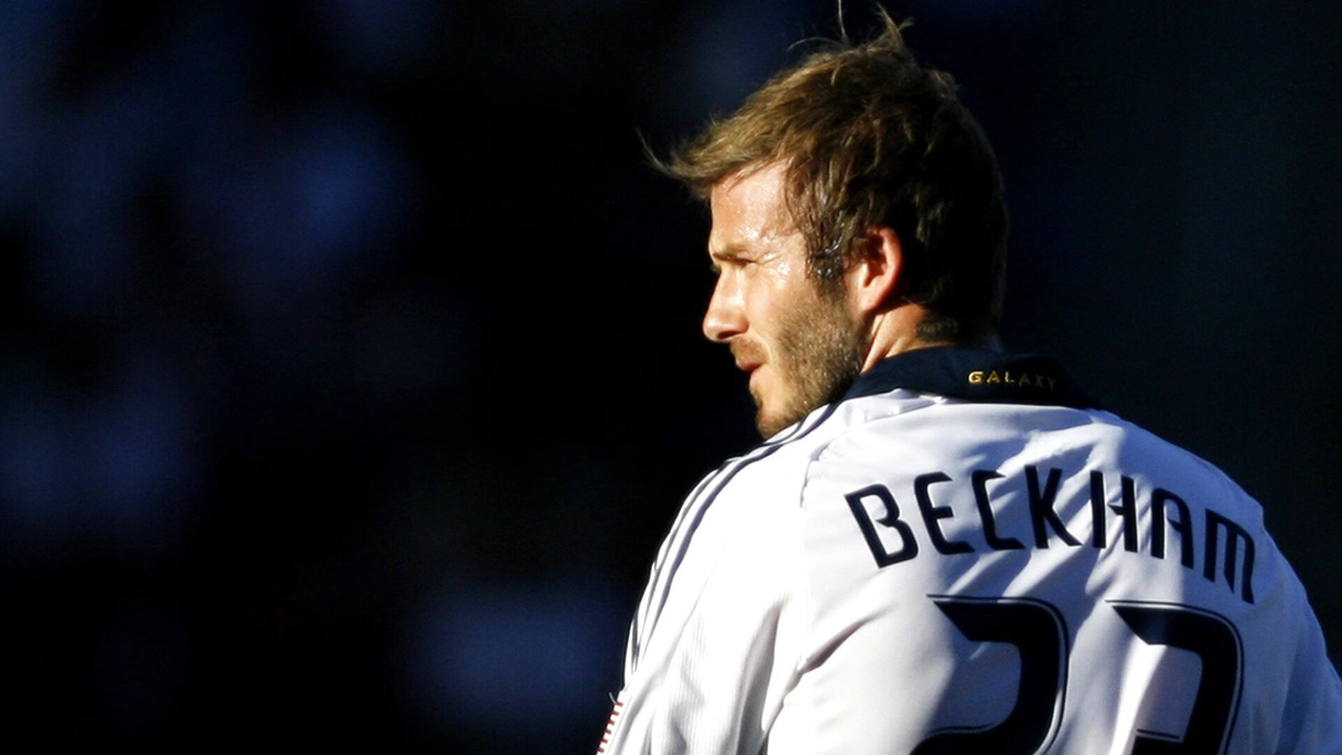 梅西巅峰对决，西亚卡姆与30激战利物浦分钟，出色防守胜负难料！